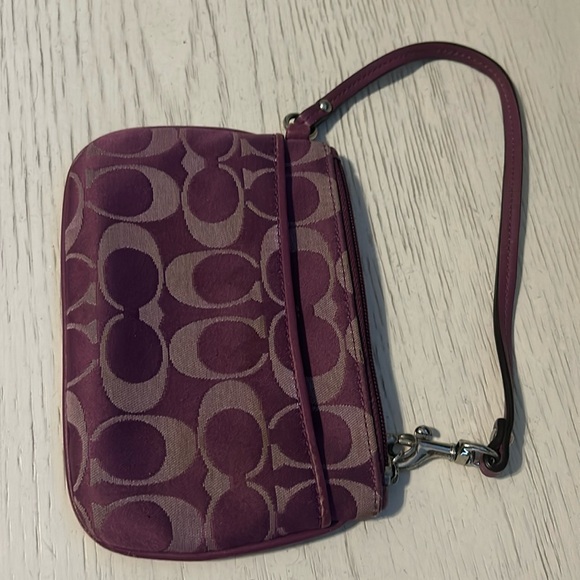 Purple coach wristlet - Picture 1 of 2